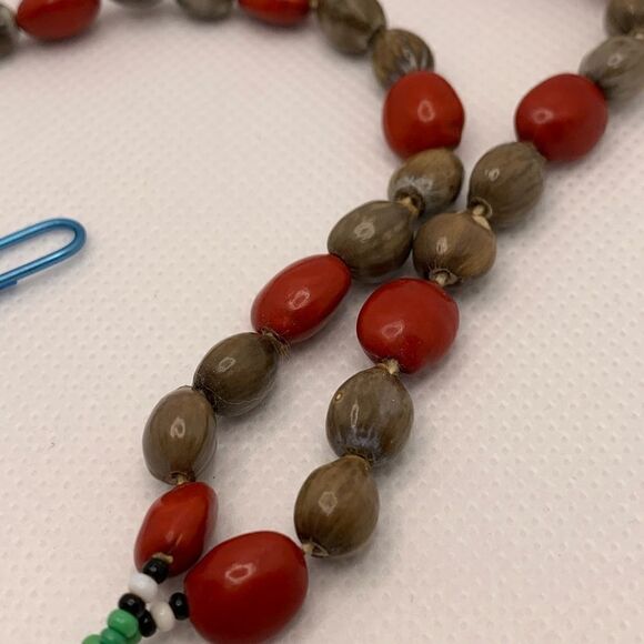 ‎Seed Bead Iguana Lizard Seed Necklace - Picture 2 of 3